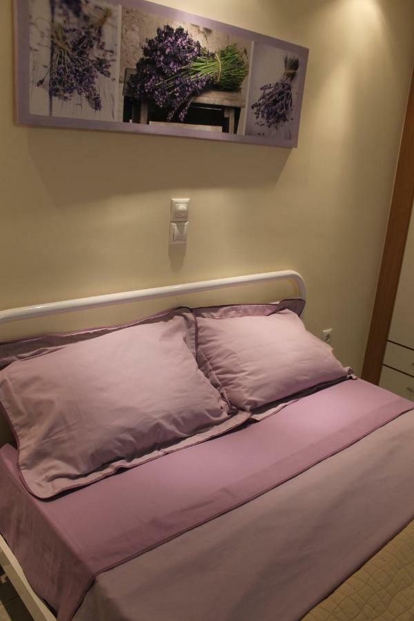 Cozy Studio Apartment In Pireus Exterior photo
