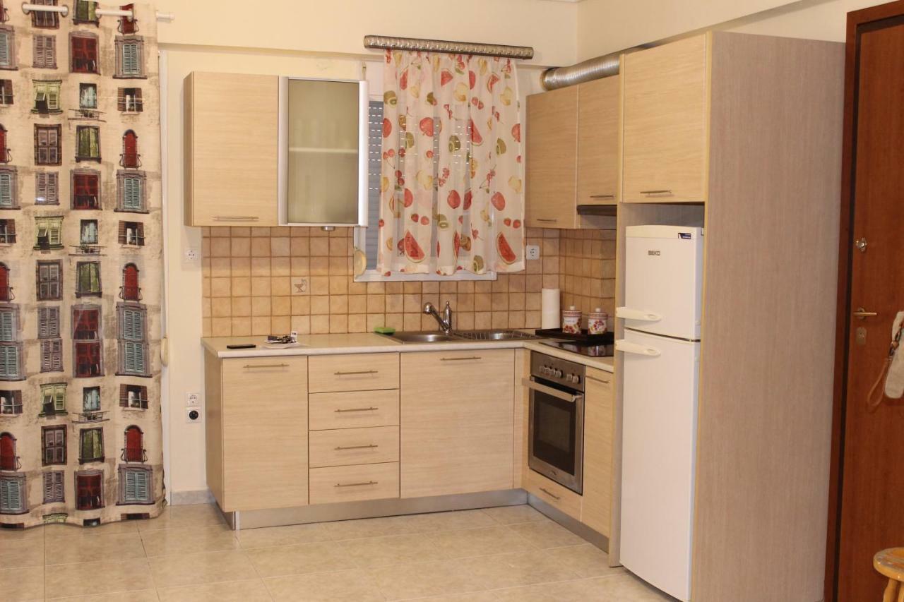 Cozy Studio Apartment In Pireus Exterior photo